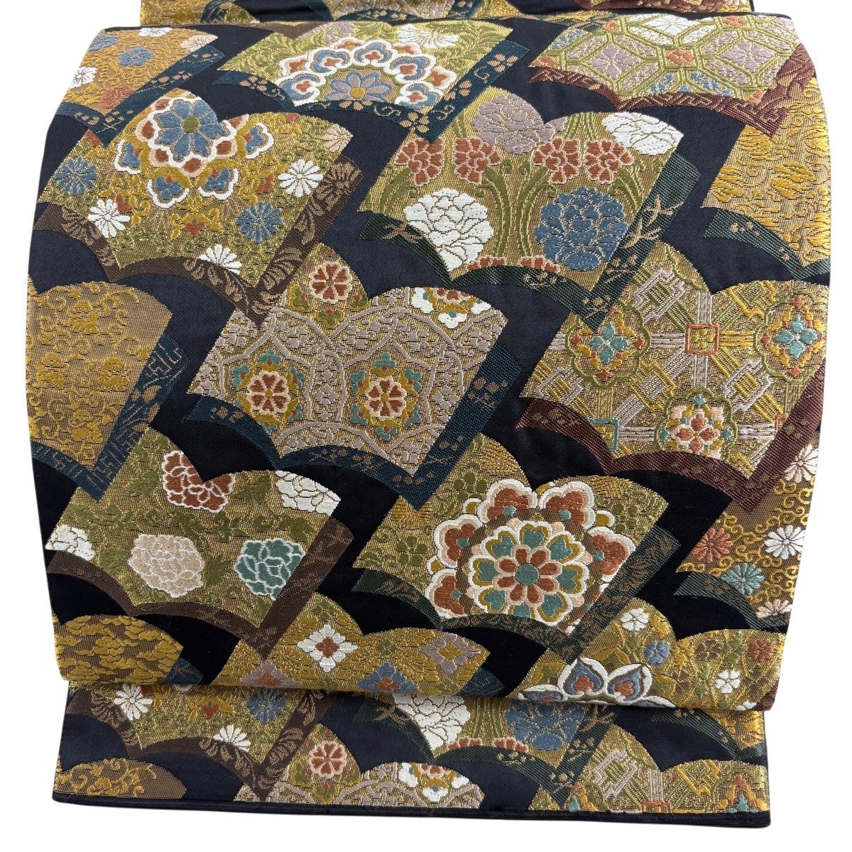 美品】 袋帯 秀品 冊子 華文 金糸 黒 六通 正絹｜中古・古着