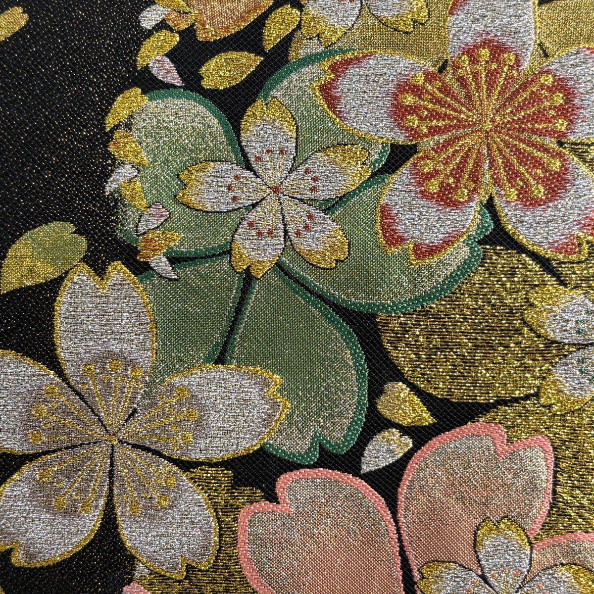 美品】 袋帯 秀品 振袖向き 桜 桜の花びら 箔 金銀糸 黒 六通 正絹