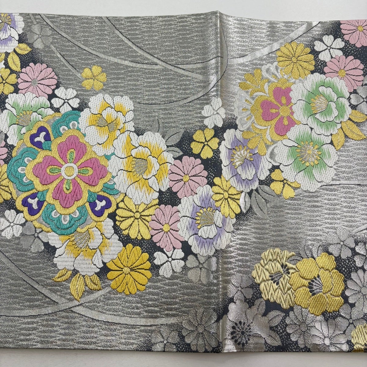袋帯 秀品 華文 草花 金糸 刺繍 銀色 六通 正絹｜中古・古着