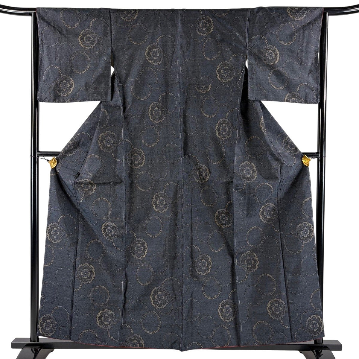 美品】 紬 身丈159cm 裄丈66cm M 袷 蝶 幾何学 濃紺 正絹 優品｜中古