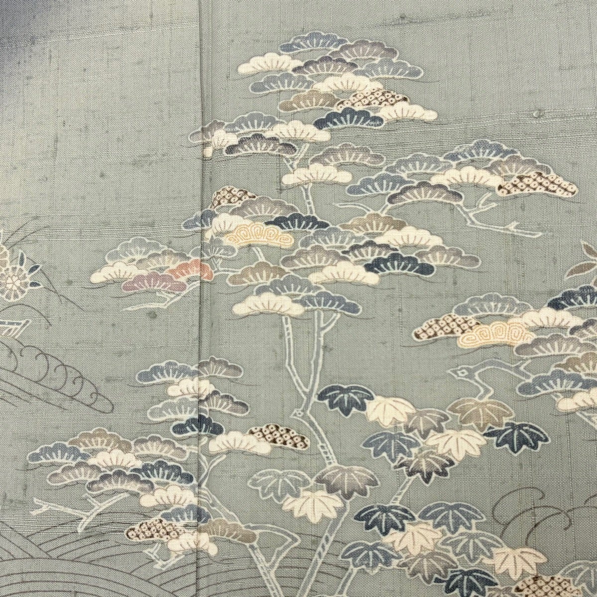 着用少ない！美品＊単衣＊筋紬＊灰藤色＊上品＆気品あり＊着物＊１５９ｃｍ＊裄６５ 訪問着 身丈154.5cm 裄丈63cm S 単衣 紬地 松 波頭 ぼかし 灰緑 正絹