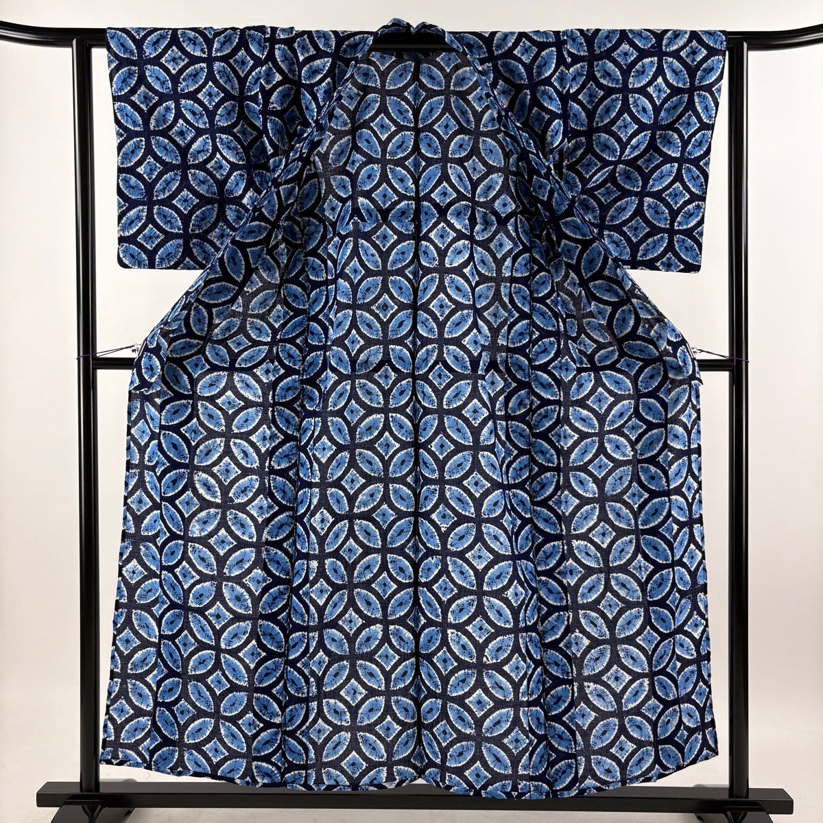 美品】 浴衣 身丈156cm 裄丈62cm S 絞り浴衣 七宝 紺色 綿 名品｜中古