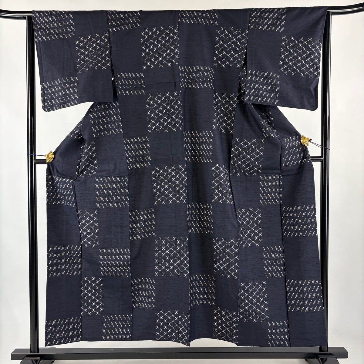 30%OFF 【美品】 紬 身丈165cm 裄丈66cm M 単衣 やまと 縦縞 濃紺 正絹