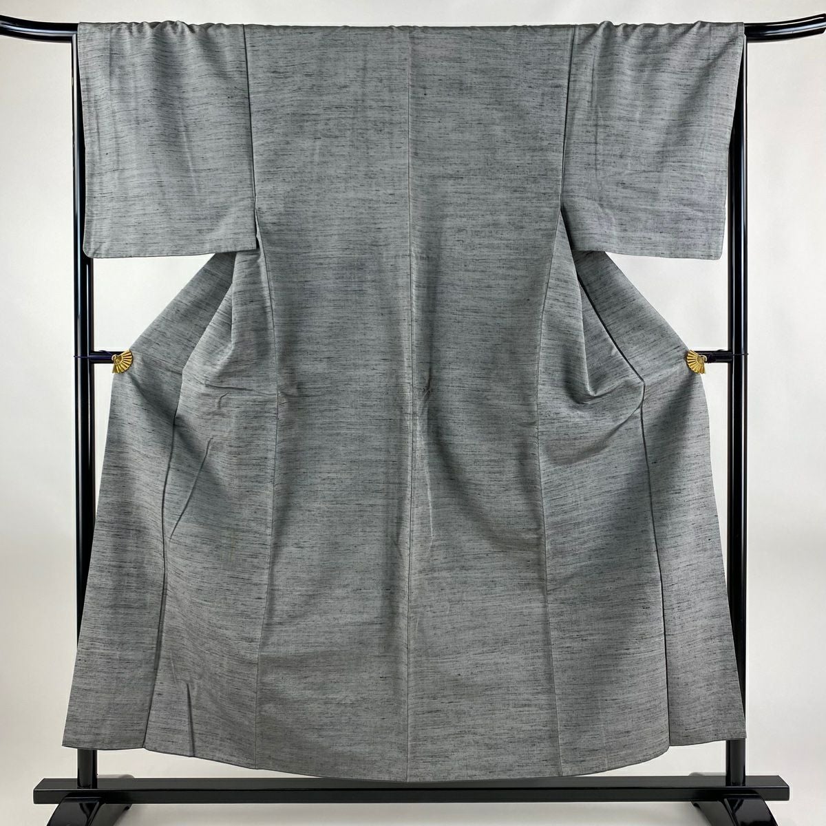 男着物 身丈155cm 裄丈67.5cm L 袷 アンサンブル 紬地 灰色 正絹 秀品