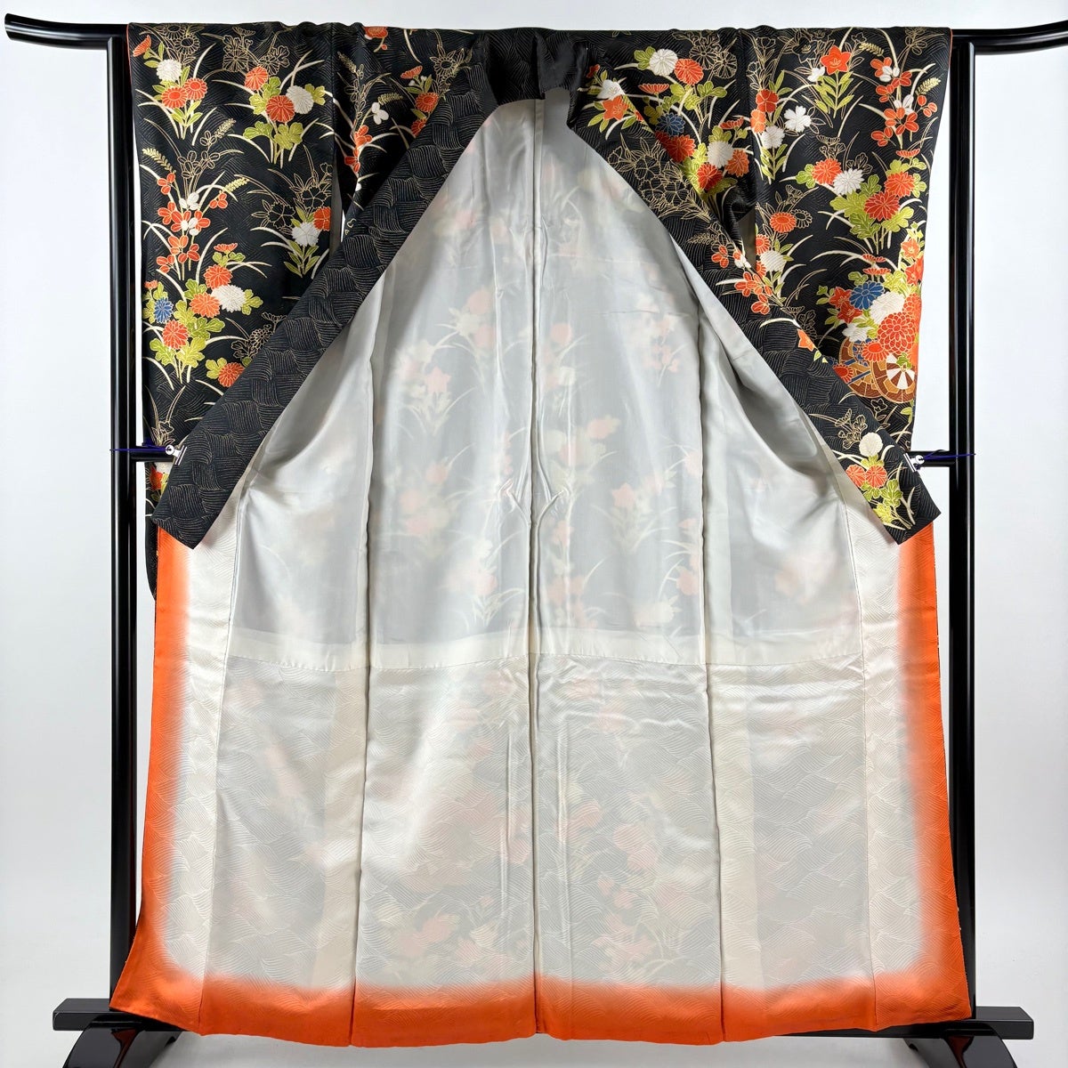 美品】 振袖 身丈160.5cm 裄丈62cm S 袷 花車 波 金通し 金彩 黒 正絹