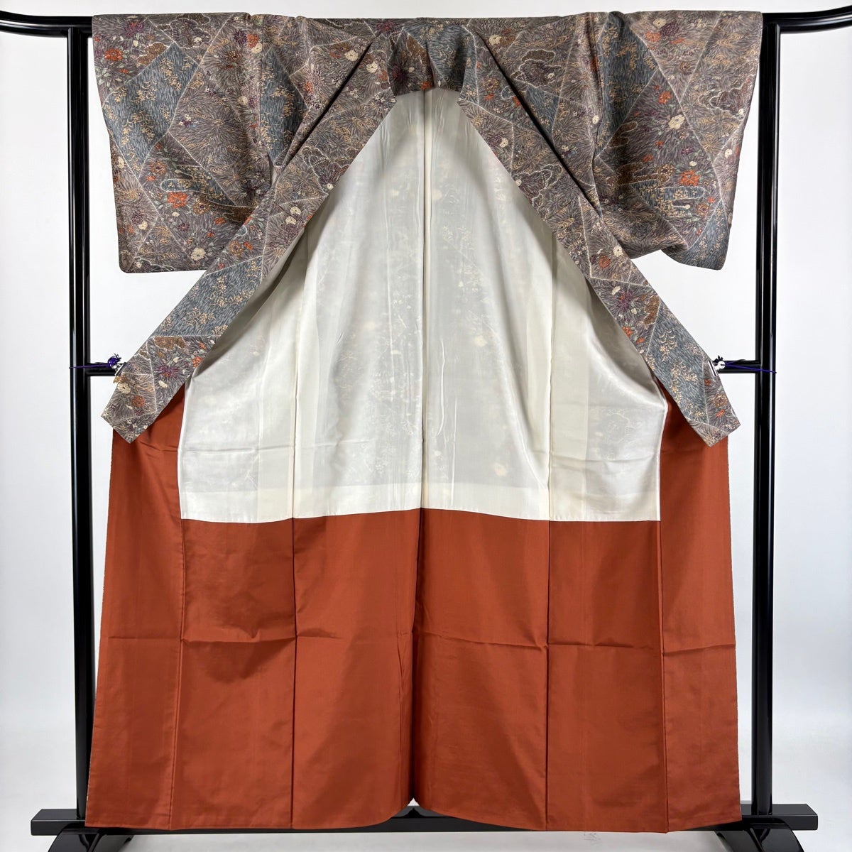 美品】 小紋 身丈159.5cm 裄丈63cm S 袷 紬地 ヱ霞 草花 灰紫 正絹