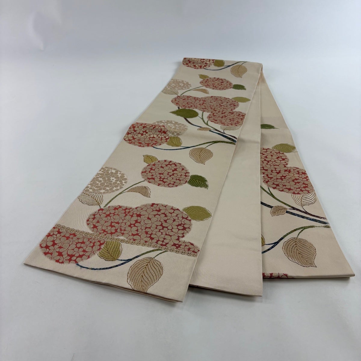 袋帯 名品 紫陽花 金糸 刺繍 ベージュ 六通 正絹｜中古・古着