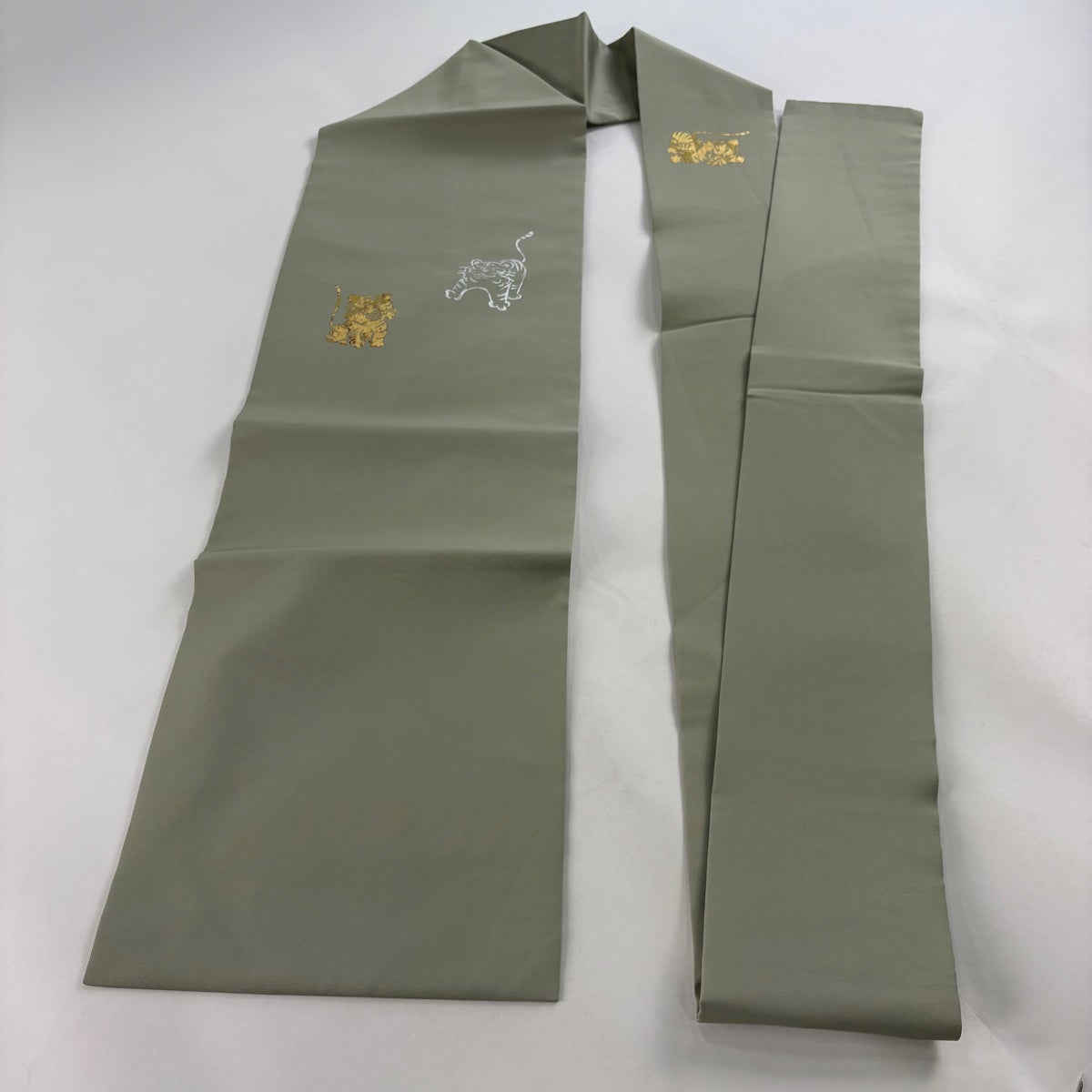 名古屋帯 名品 虎 金銀彩 灰緑 正絹｜中古・古着・リサイクル着物通販