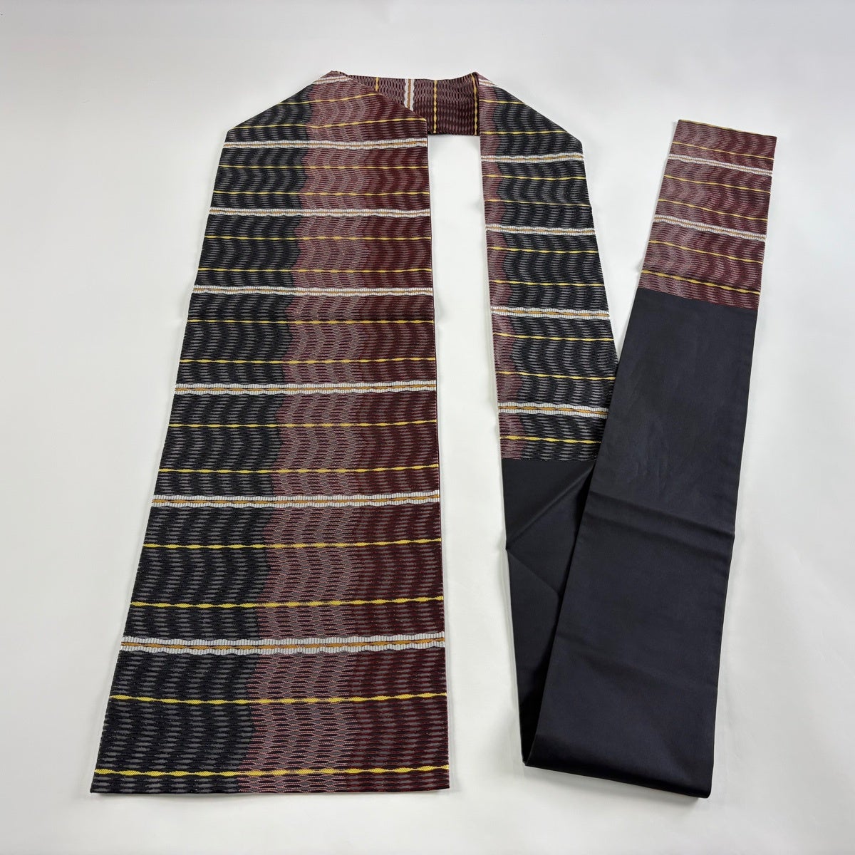 美品】 名古屋帯 名品 彩飾網目織 縞 幾何学 銀糸 黒 正絹｜中古・古着