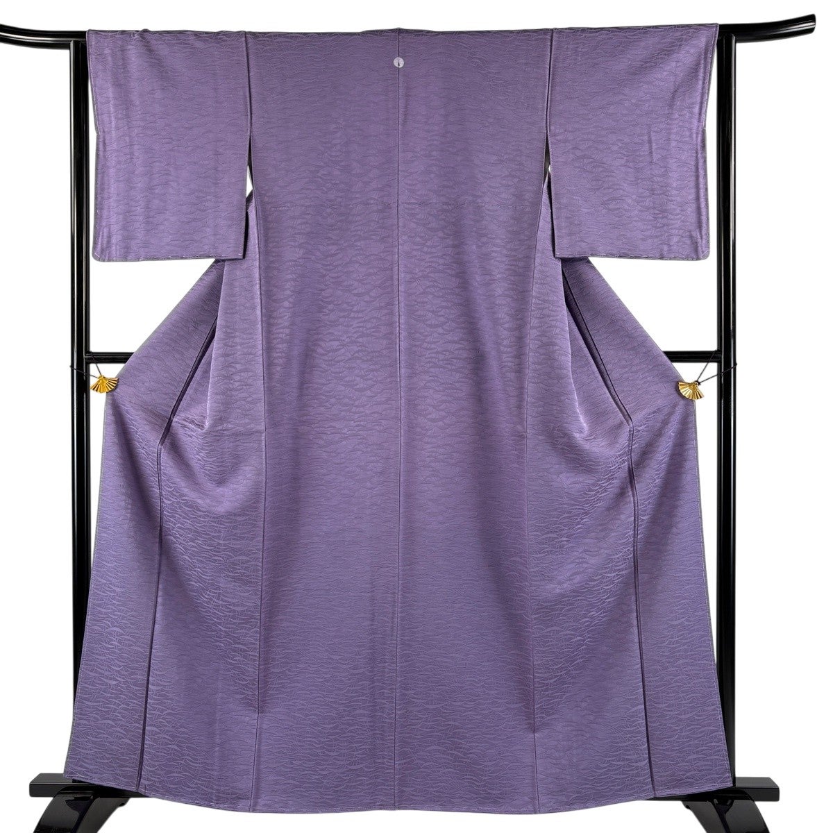 美品】 色無地 身丈160.5cm 裄丈63.5cm S 袷 地紋 紫 正絹 秀品 一つ紋