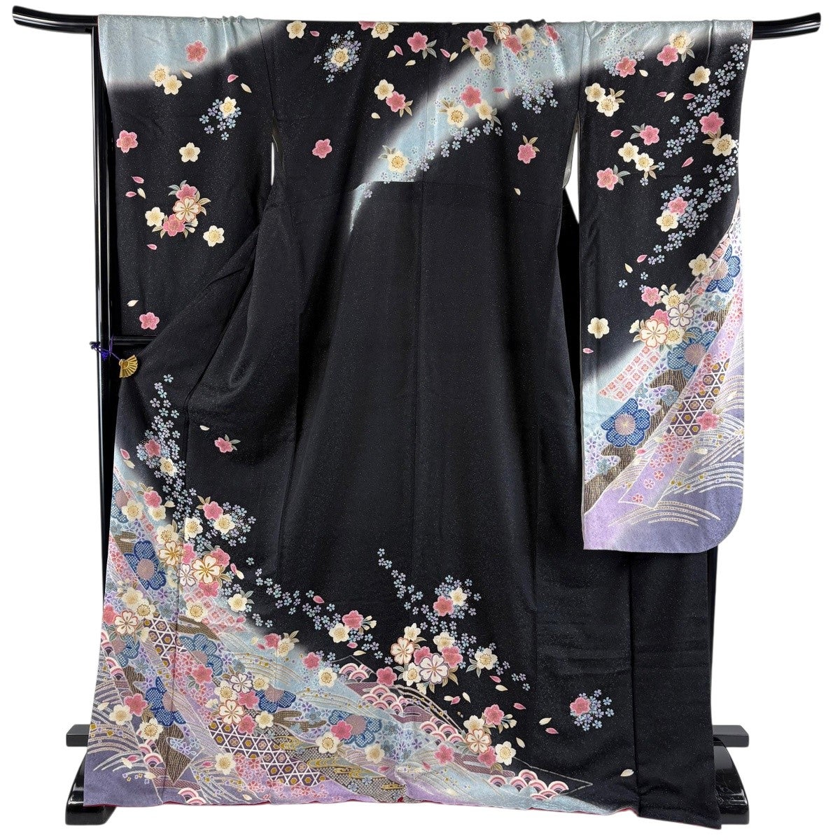 黒地⭐️着丈177cm⭐️裄68cm⭐️正絹絞り全総松柄振袖掛下衣装⭐️貴重品⭐️売り切り 美品】 振袖 身丈170cm 裄丈69.5cm L 袷 草花 地紋 金糸 金彩 黒 正絹