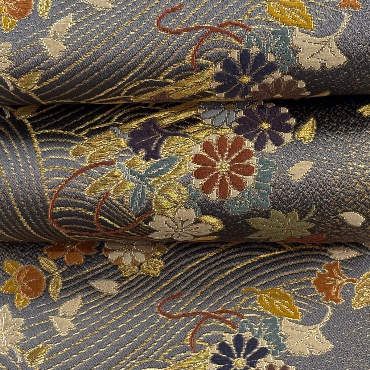 美品】半幅帯 秀品 花筏 波 金糸 箔 灰色 正絹｜中古・古着