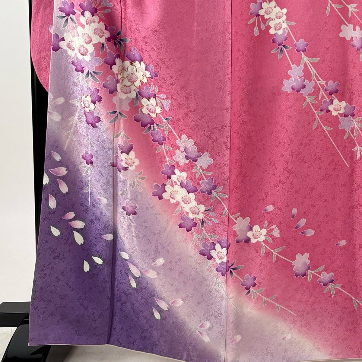 美品】 振袖 身丈166cm 裄丈66.5cm M 袷 枝垂れ桜 金糸 ぼかし ピンク