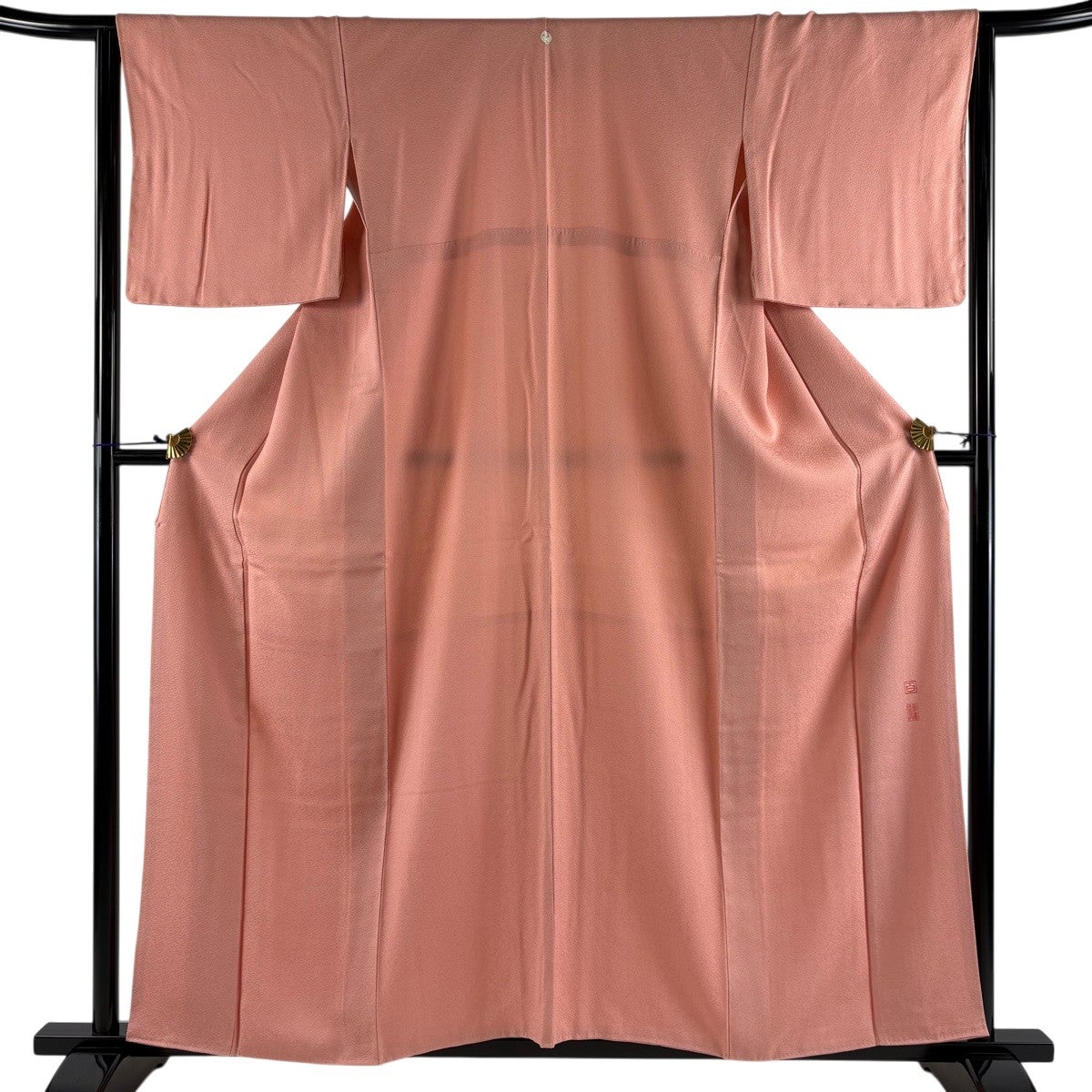 美品】 色無地 身丈157.5cm 裄丈64.5cm M 袷 百貫達雄 落款あり 地紋