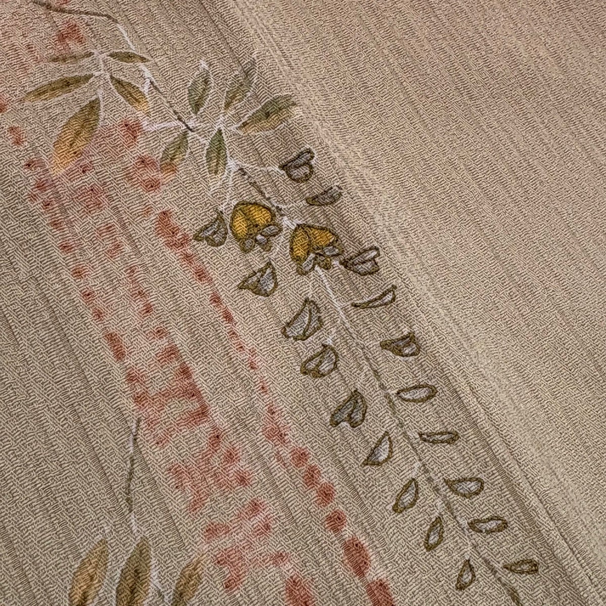 付下げ 身丈156.5cm 裄丈63cm S 袷 竹 草花 刺繍 絞り 薄茶色 正絹 秀