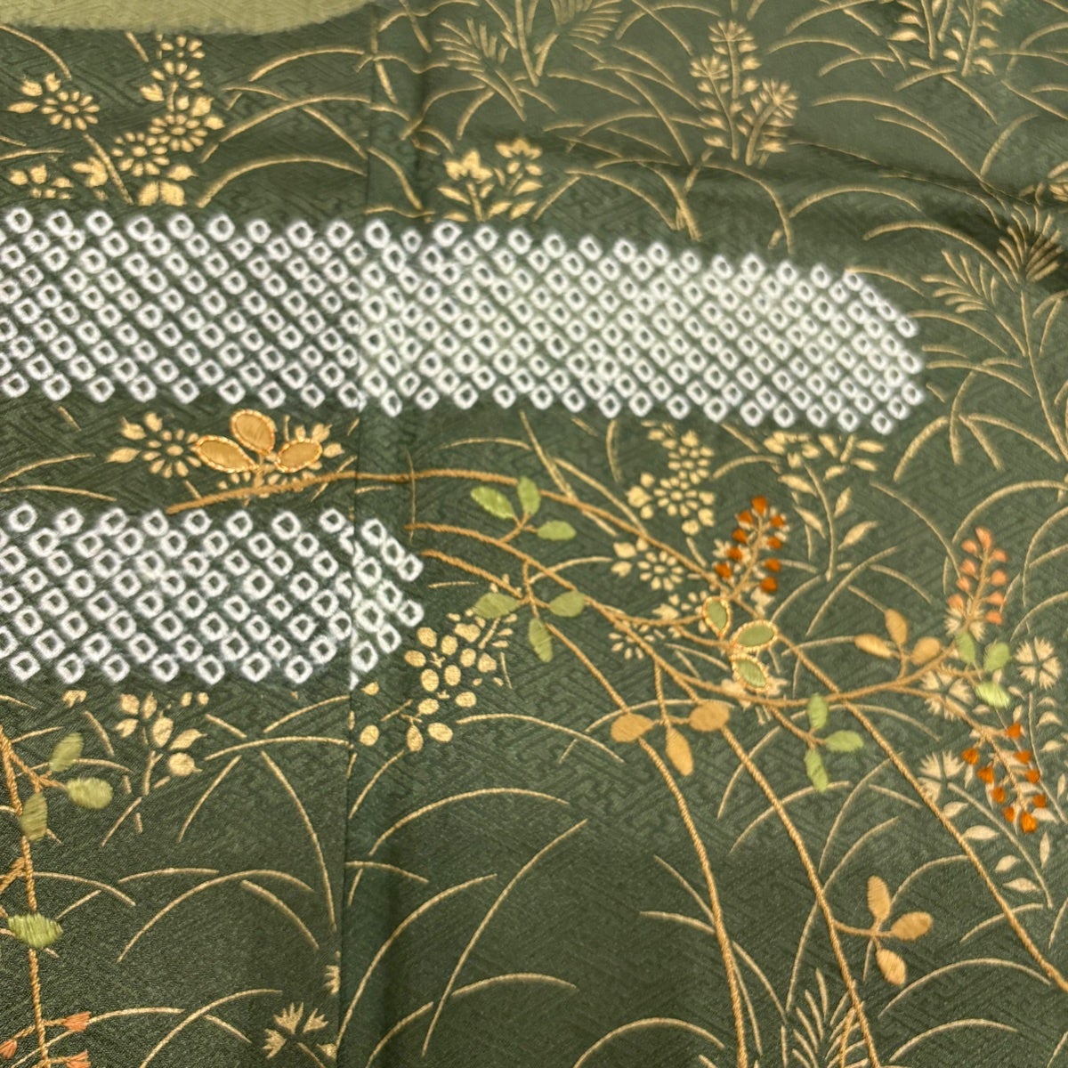 訪問着 身丈154cm 裄丈63cm S 袷 萩 ヱ霞 絞り 刺繍 灰緑 正絹 秀品 一