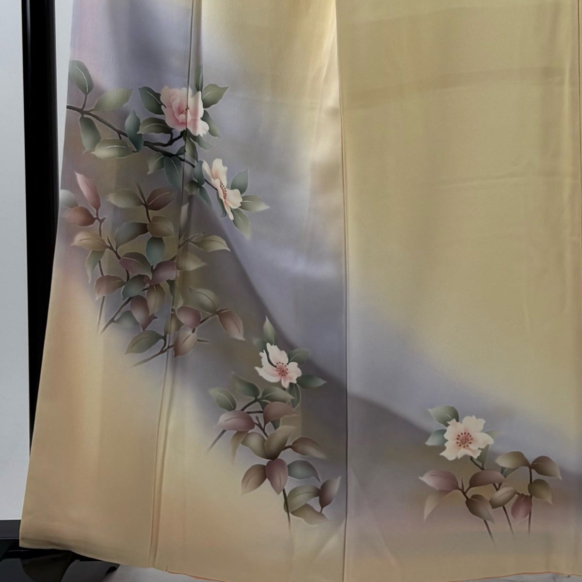 付下げ 身丈161cm 裄丈67cm L 袷 草野一騎 落款あり 枝花 金銀彩