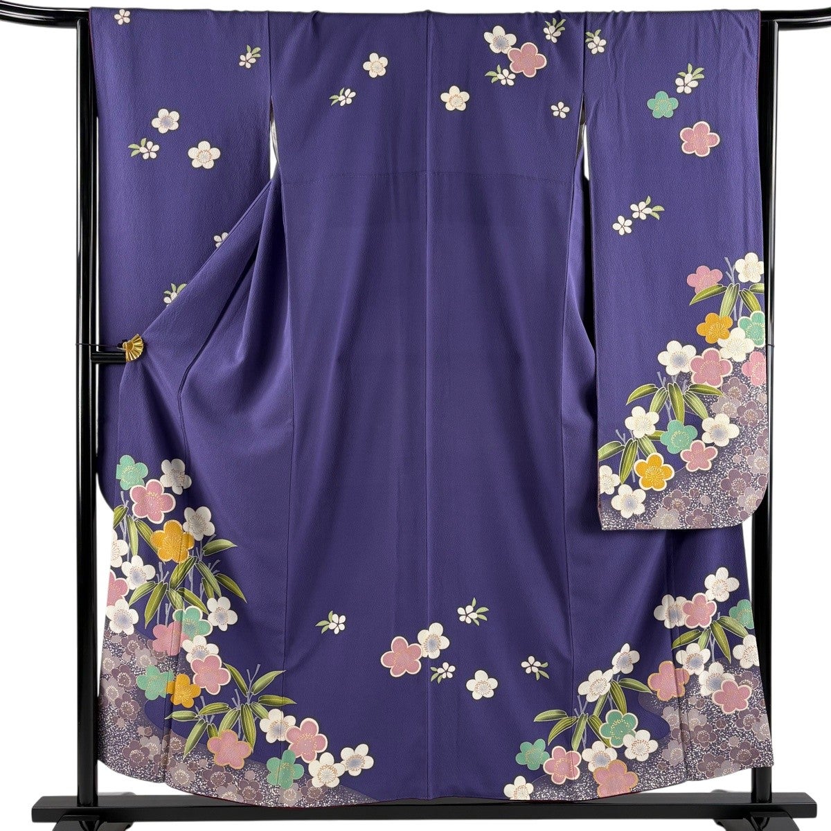お振袖 紫　M～Lサイズ　正絹　美品 振袖 身丈155.5cm 裄丈65cm M 袷 梅 笹 金彩 縮緬 紫 正絹 秀品｜中古