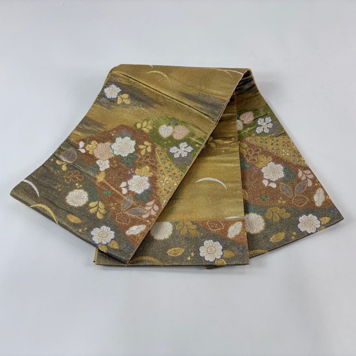 袋帯 秀品 草花 芝 金糸 箔 金色 お太鼓柄 正絹｜中古・古着