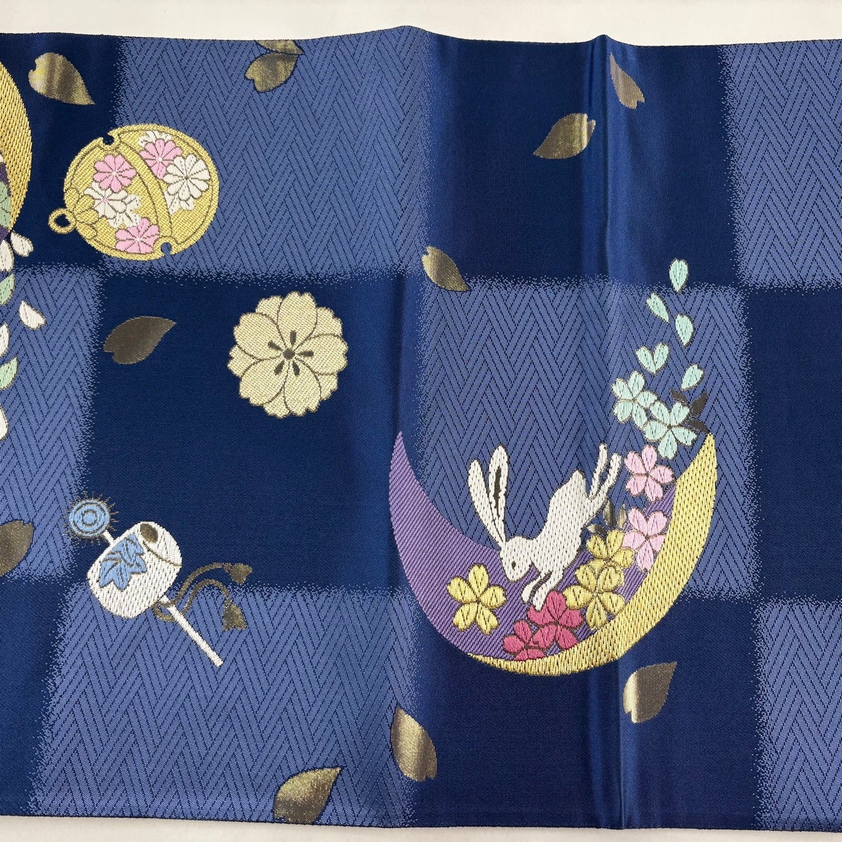 美品】 袋帯 秀品 うさぎ 桜 金銀糸 箔 青 六通 正絹｜中古・古着