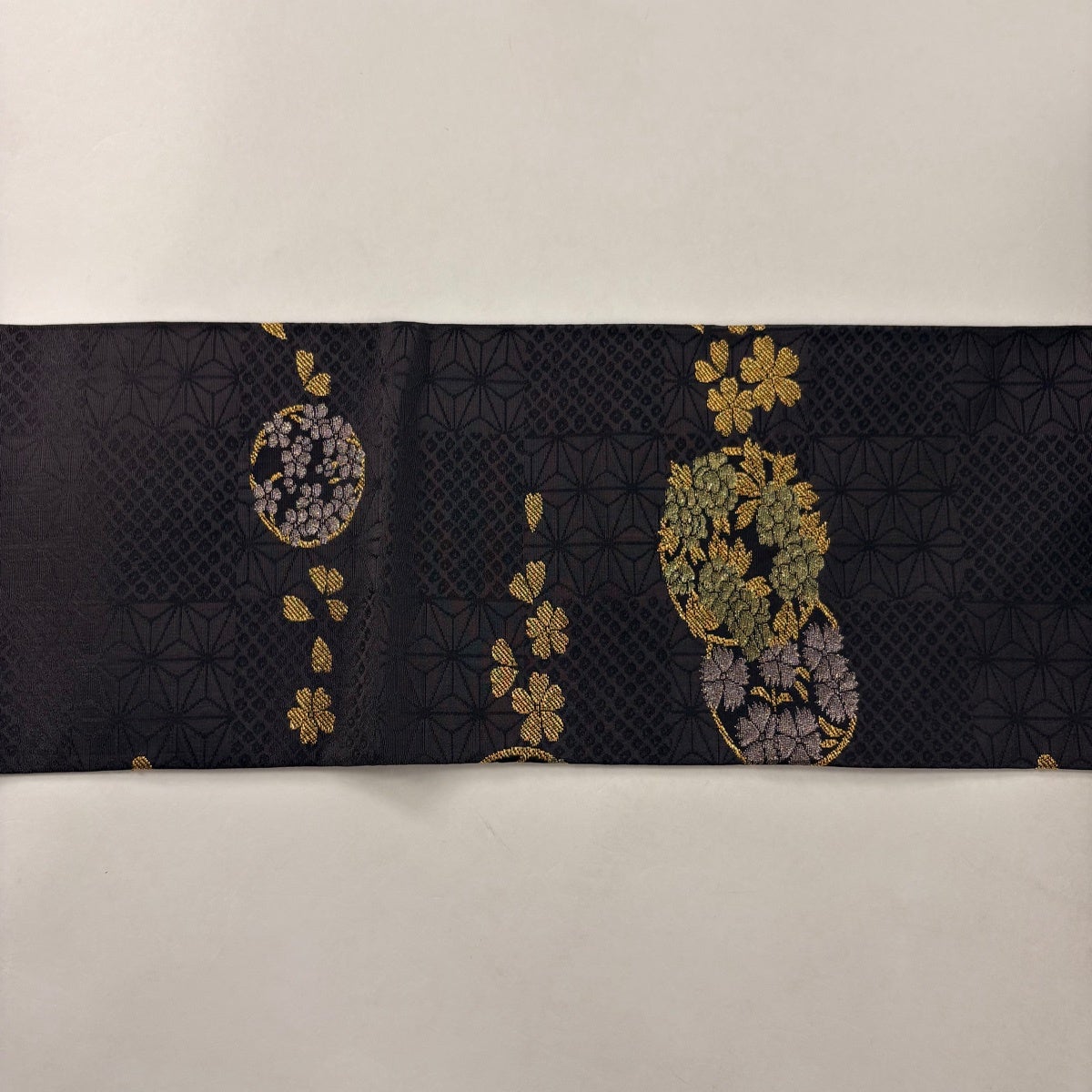 名古屋帯 秀品 花丸文 桜 金糸 濃紫 正絹｜中古・古着・リサイクル着物