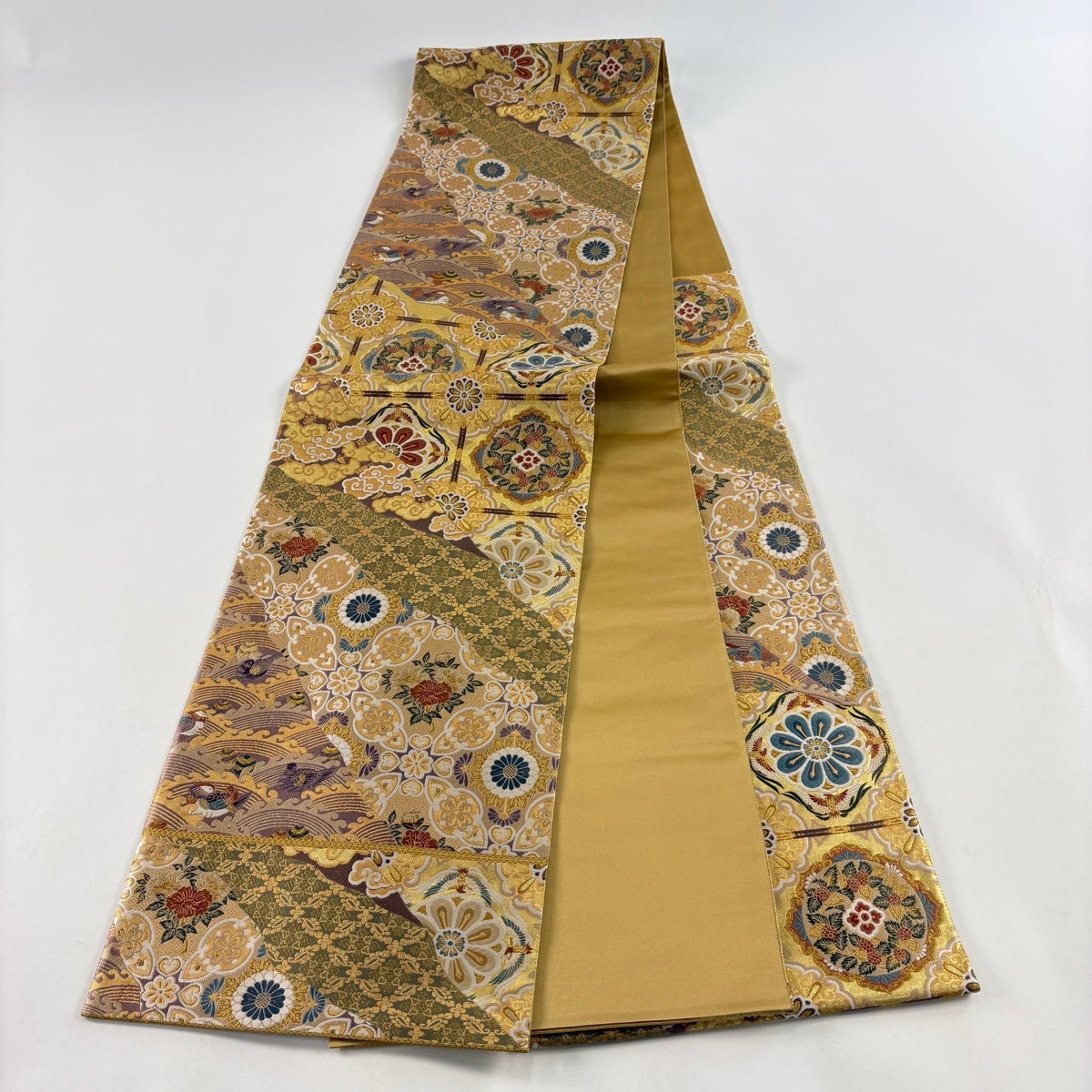美品】 袋帯 秀品 関西仕立て 鴛鴦 華文 箔 金糸 金色 六通 正絹｜中古