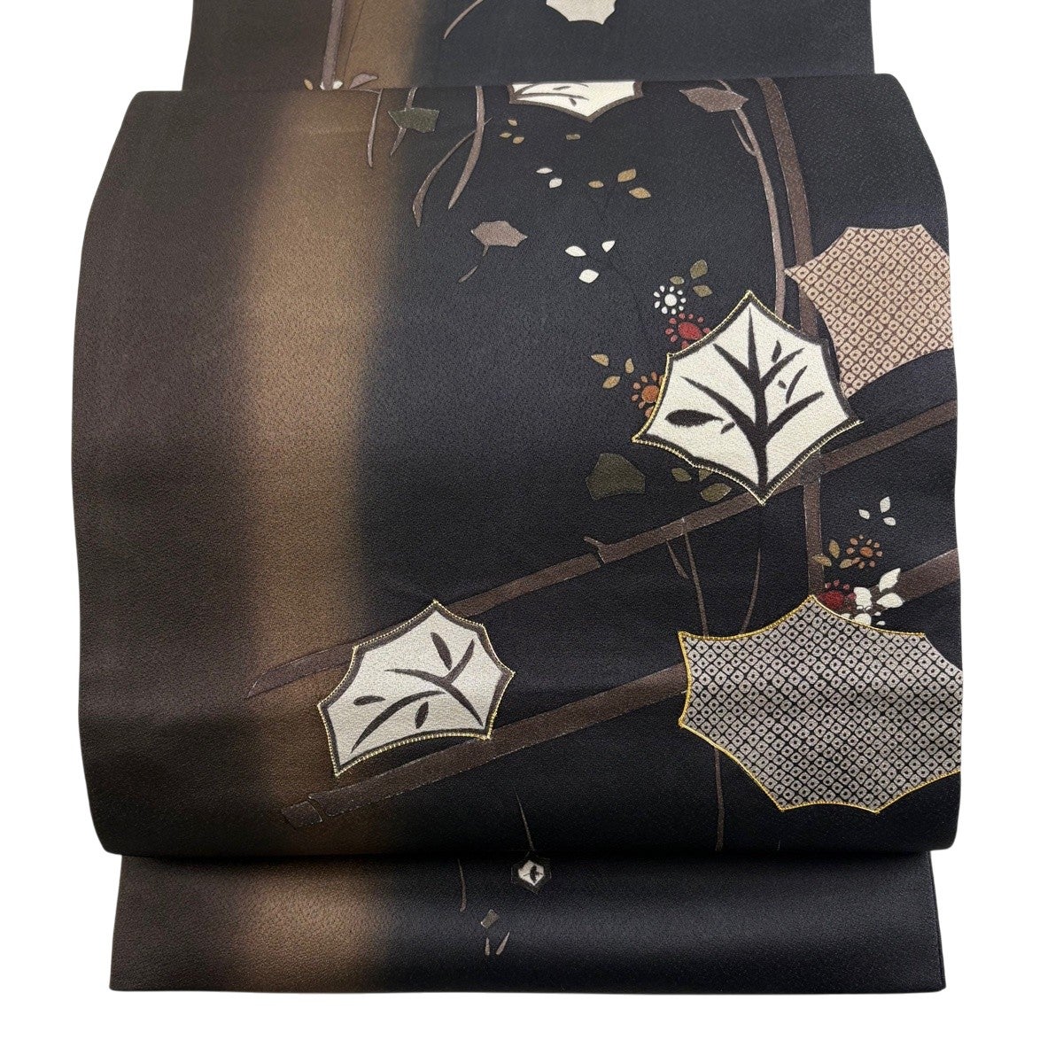 黒の金糸刺繍 六通袋帯 70%OFF 袋帯 秀品 泥染 霞 金糸 黒 六通 正絹 K70｜中古・古着