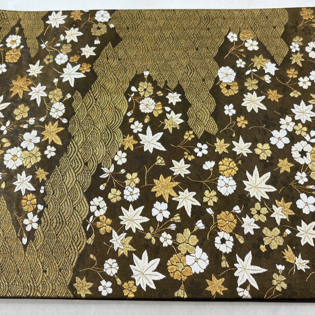 美品】 袋帯 逸品 草花 青海波 金糸 箔 金色 六通 正絹｜中古・古着