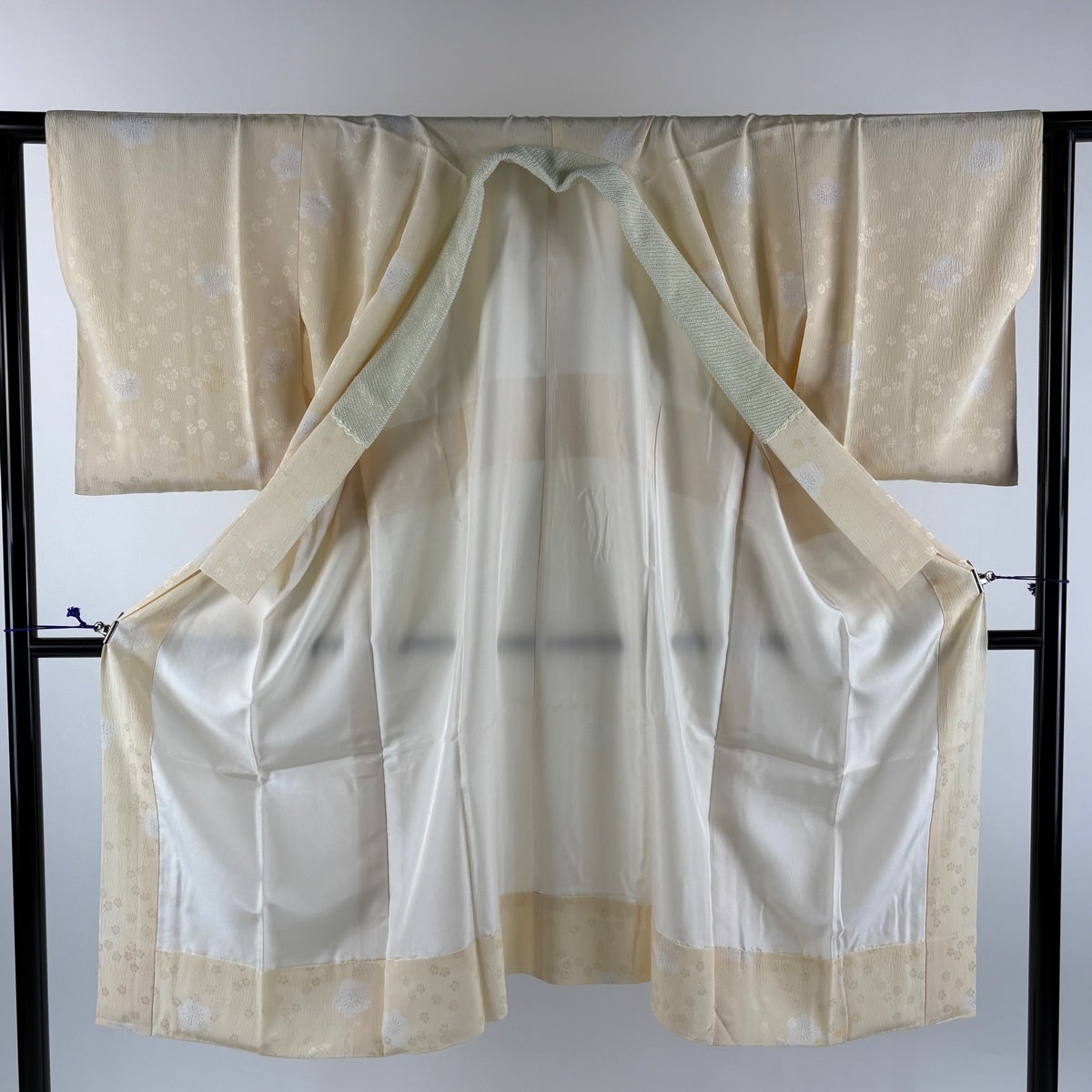 長襦袢 身丈119cm 裄丈62cm S 梅 地紋 薄黄 正絹 秀品｜中古・古着