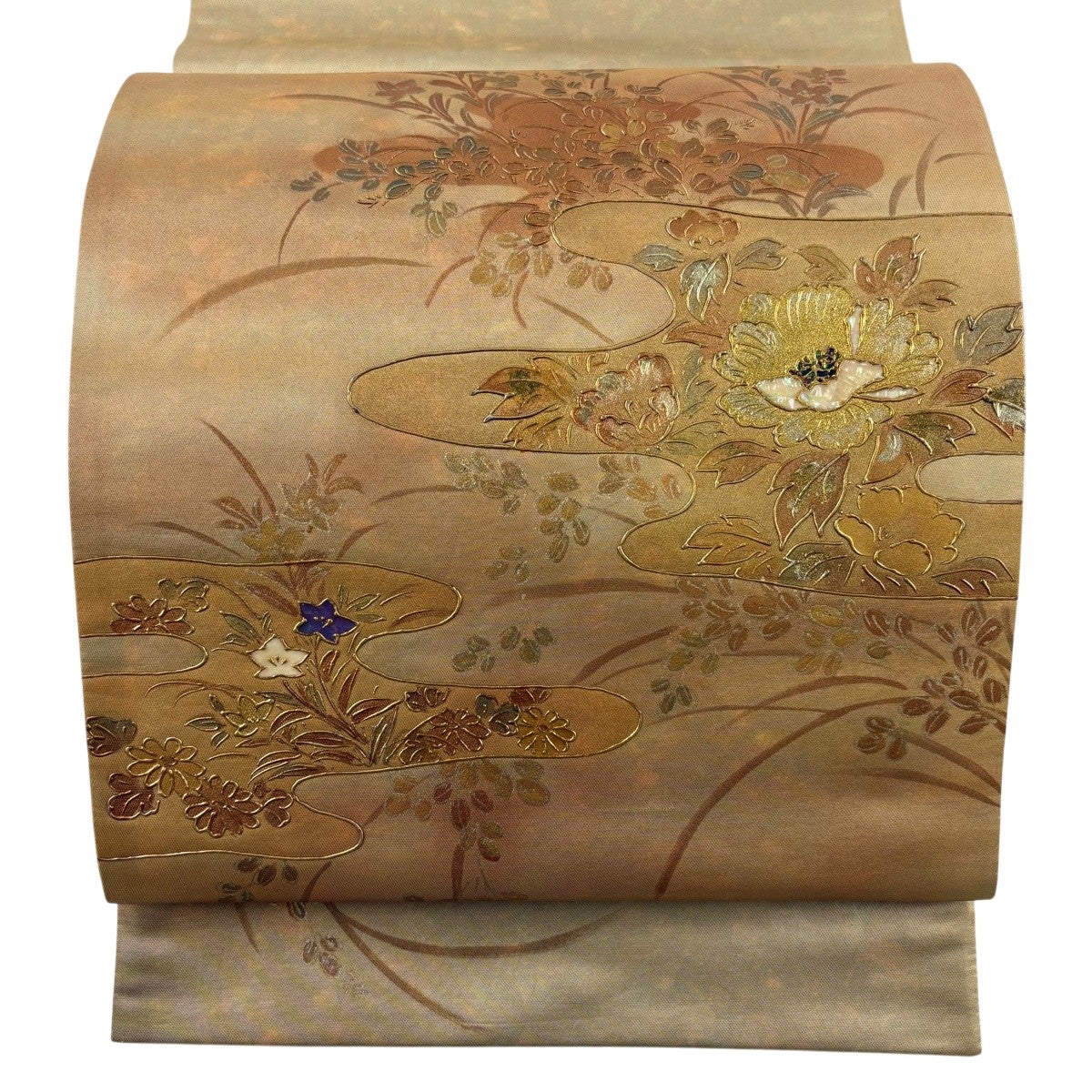 袋帯 秀品 落款あり 草花 ヱ霞 螺鈿 金彩 金色 お太鼓柄 正絹｜中古