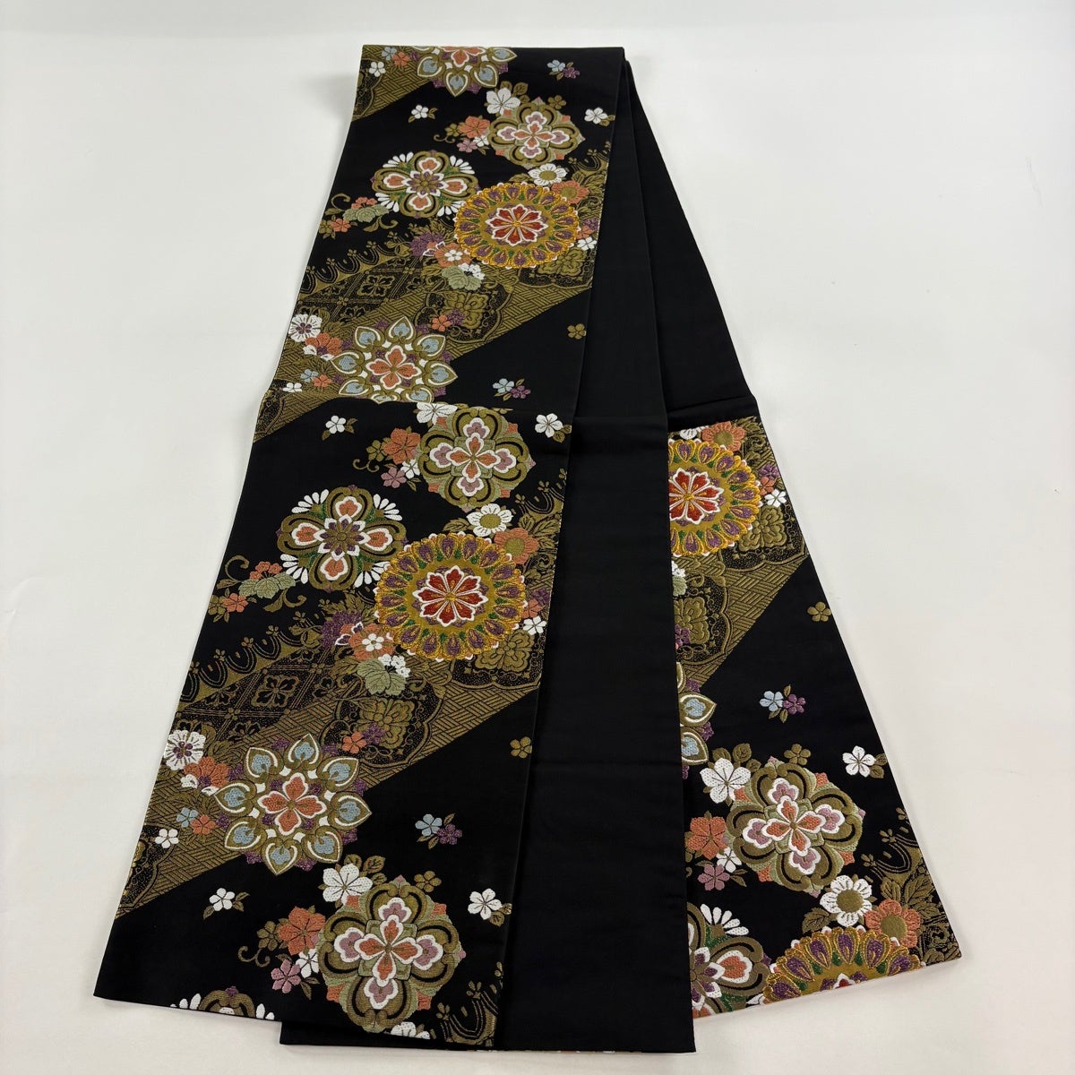 美品】 袋帯 秀品 華文 花唐草 金糸 唐織 黒 六通 正絹｜中古・古着