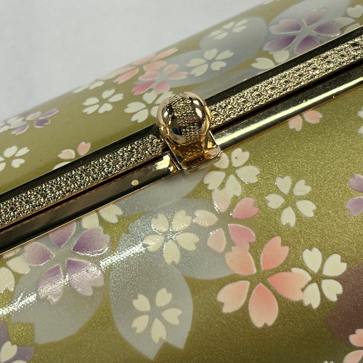 美品】和装バッグ 優品 フォーマル 桜 金銀彩 金色 エナメル 和装小物