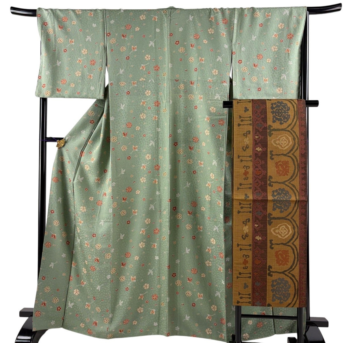 美品】 小紋 身丈154cm 裄丈62.5cm S 袷 桜 桜の花びら 銀彩 ぼかし