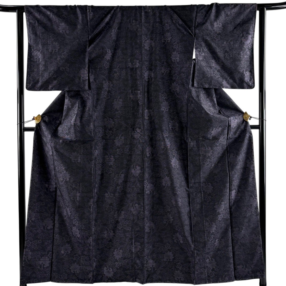 紬 身丈157cm 裄丈62cm S 袷 亀甲 唐草 墨色 正絹 優品｜中古・古着