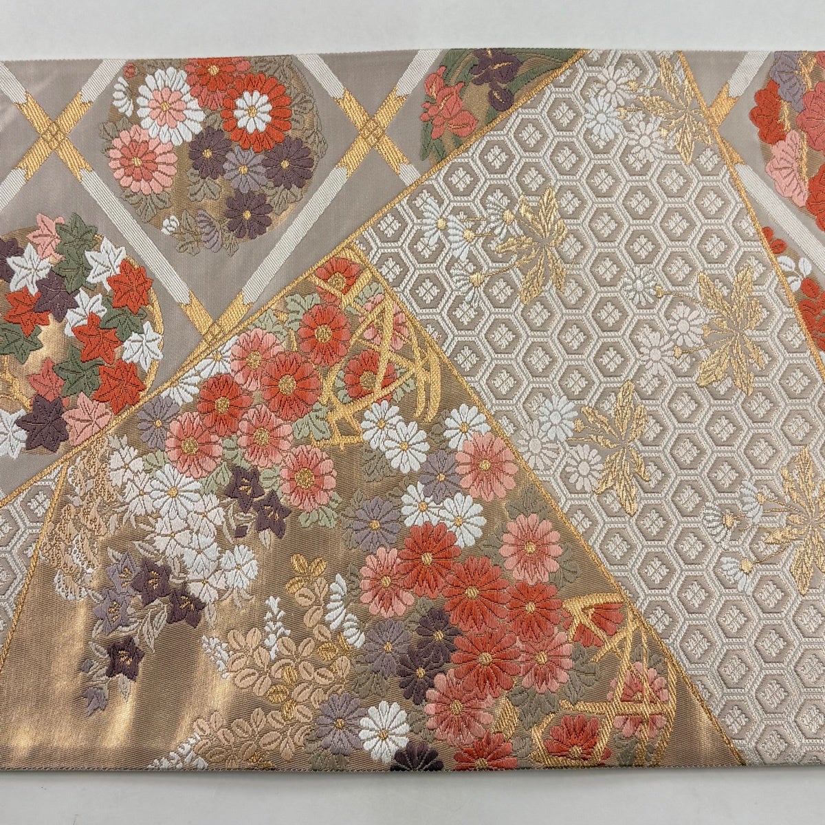 美品】 袋帯 秀品 関西仕立て 花籠 草花 金銀糸 唐織 ピンクベージュ