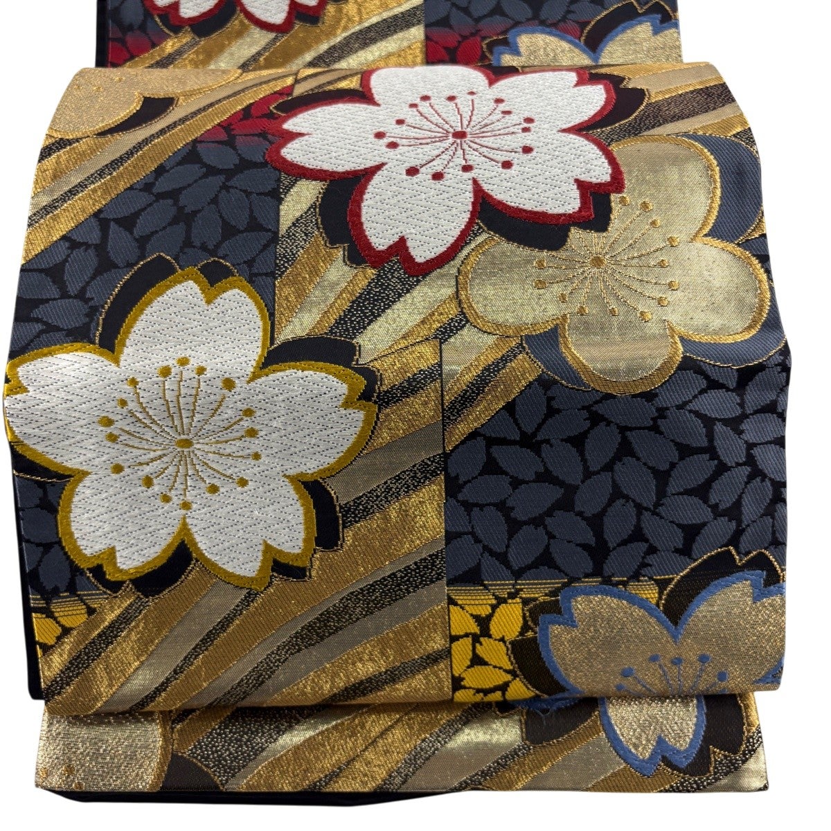 袋帯 秀品 桜 波 唐織 箔 黒 六通 正絹｜中古・古着・リサイクル着物
