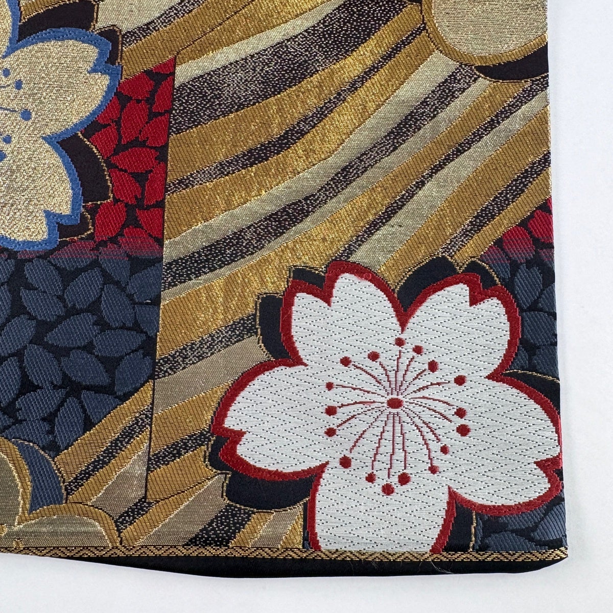 袋帯 秀品 桜 波 唐織 箔 黒 六通 正絹｜中古・古着・リサイクル着物