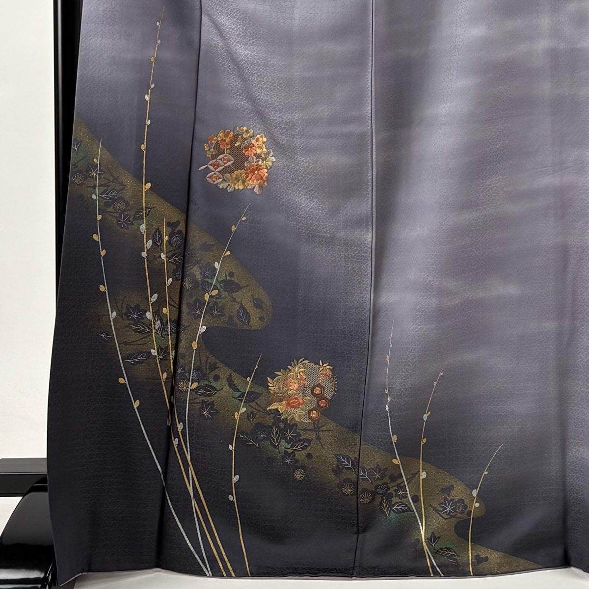 付下げ 身丈168.5cm 裄丈67cm M 袷 やまと 花丸文 梅 刺繍 金銀彩 灰紫