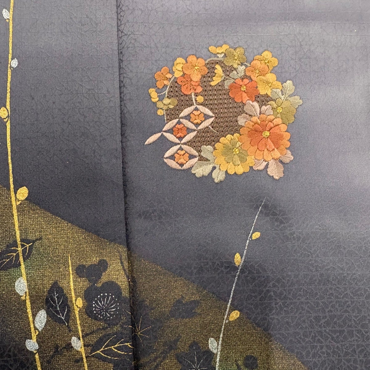 付下げ 身丈168.5cm 裄丈67cm M 袷 やまと 花丸文 梅 刺繍 金銀彩 灰紫
