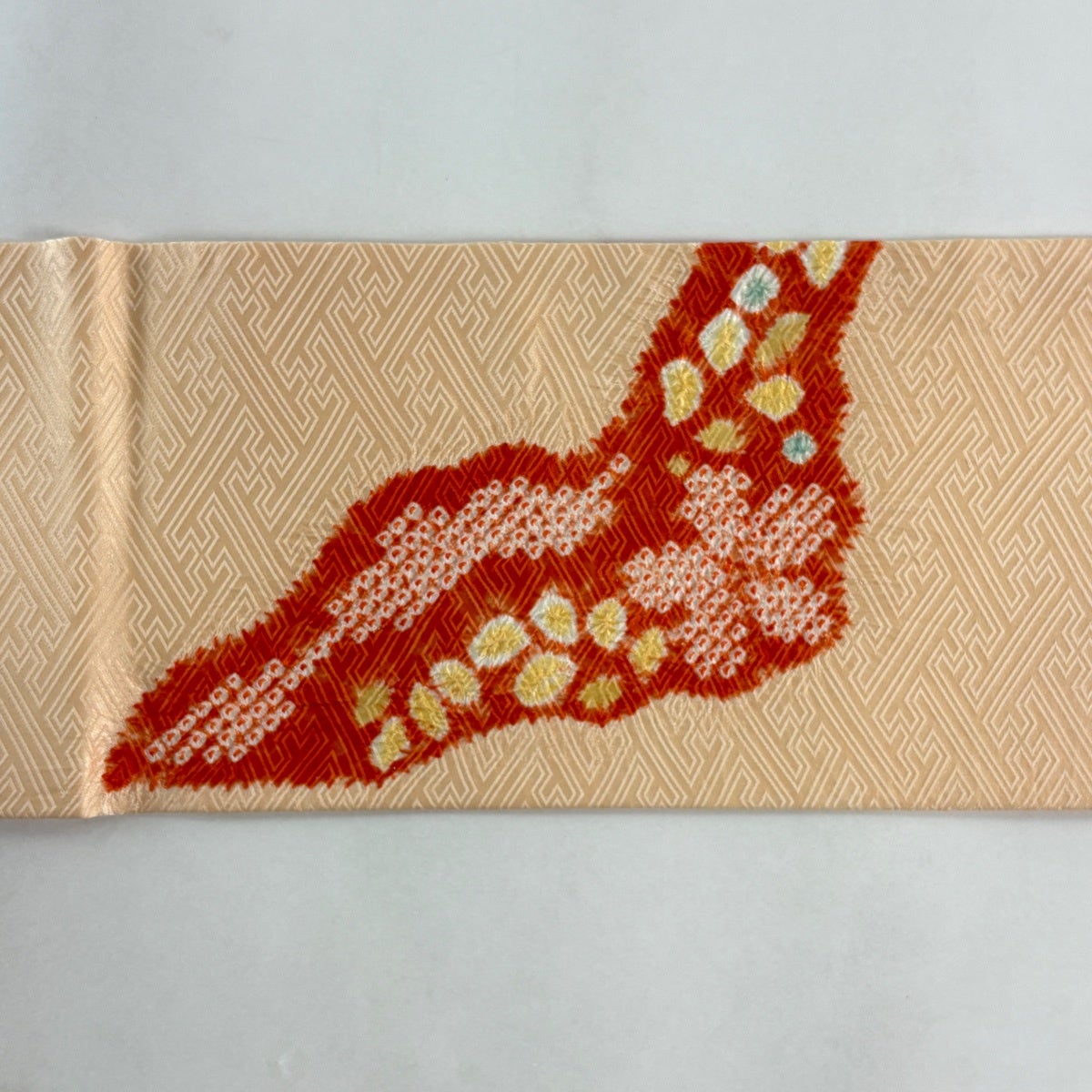 名古屋帯 優品 草花 幾何学模様 絞り 薄オレンジ 正絹｜中古・古着