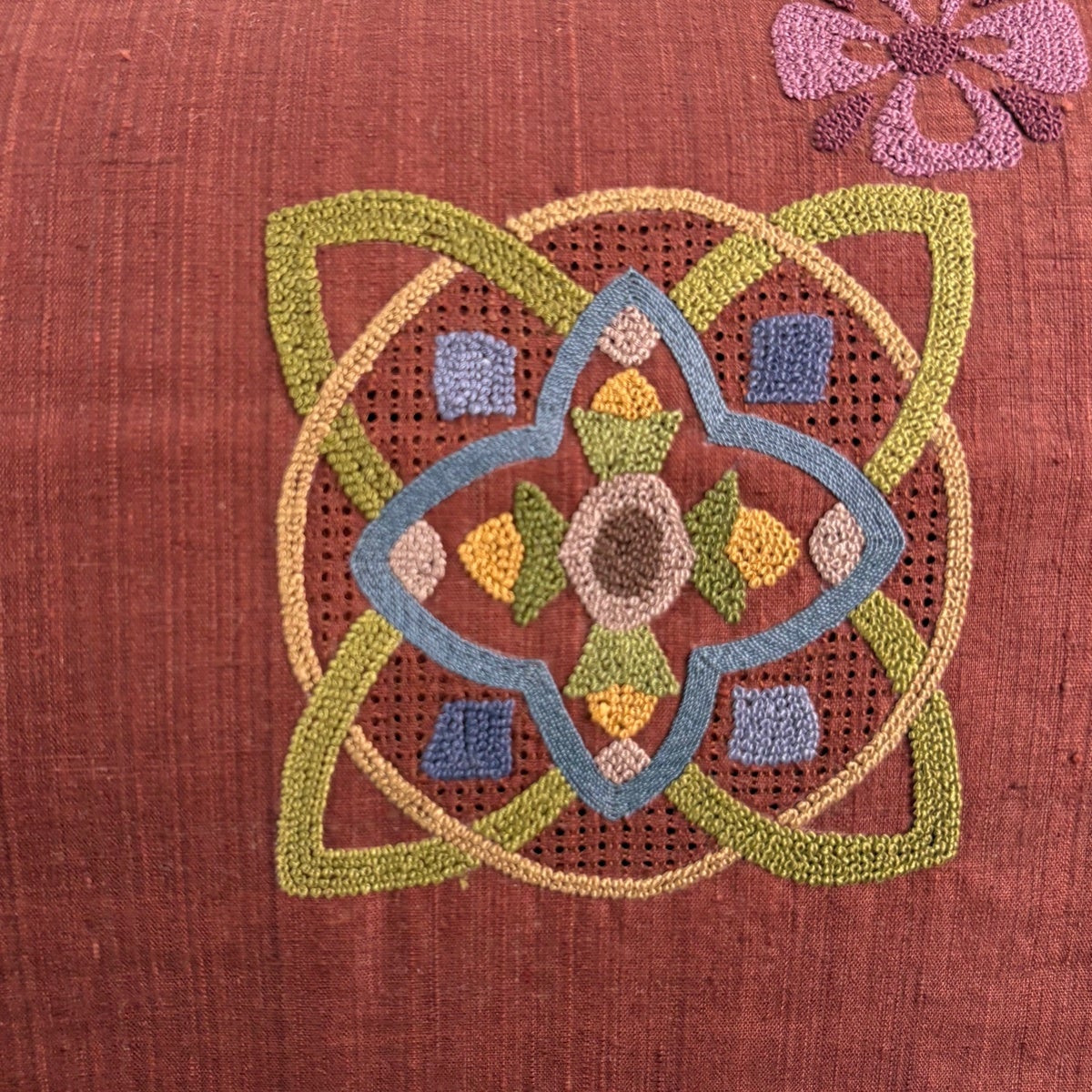 名古屋帯 秀品 紬地 花 刺繍 赤茶 正絹｜中古・古着・リサイクル着物