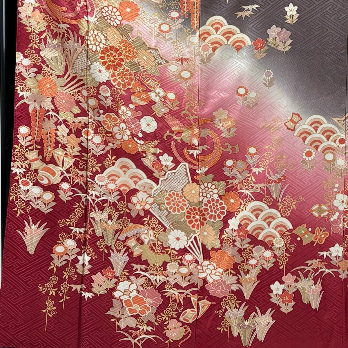 美品】 振袖 身丈163cm 裄丈66cm M 袷 扇 花鳥 金糸 金彩 茜色 正絹 秀