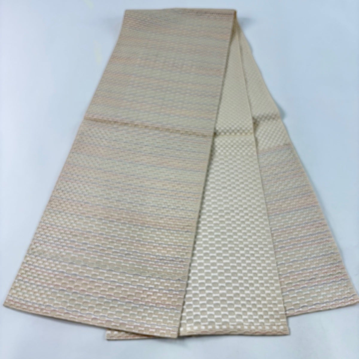 美品】 名古屋帯 秀品 八寸名古屋帯 幾何学模様 よろけ縞 ベージュ