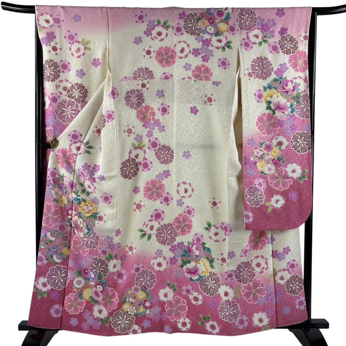 美品】 振袖 身丈160cm 裄丈65cm M 袷 花丸文 桜 金糸 金通し クリーム