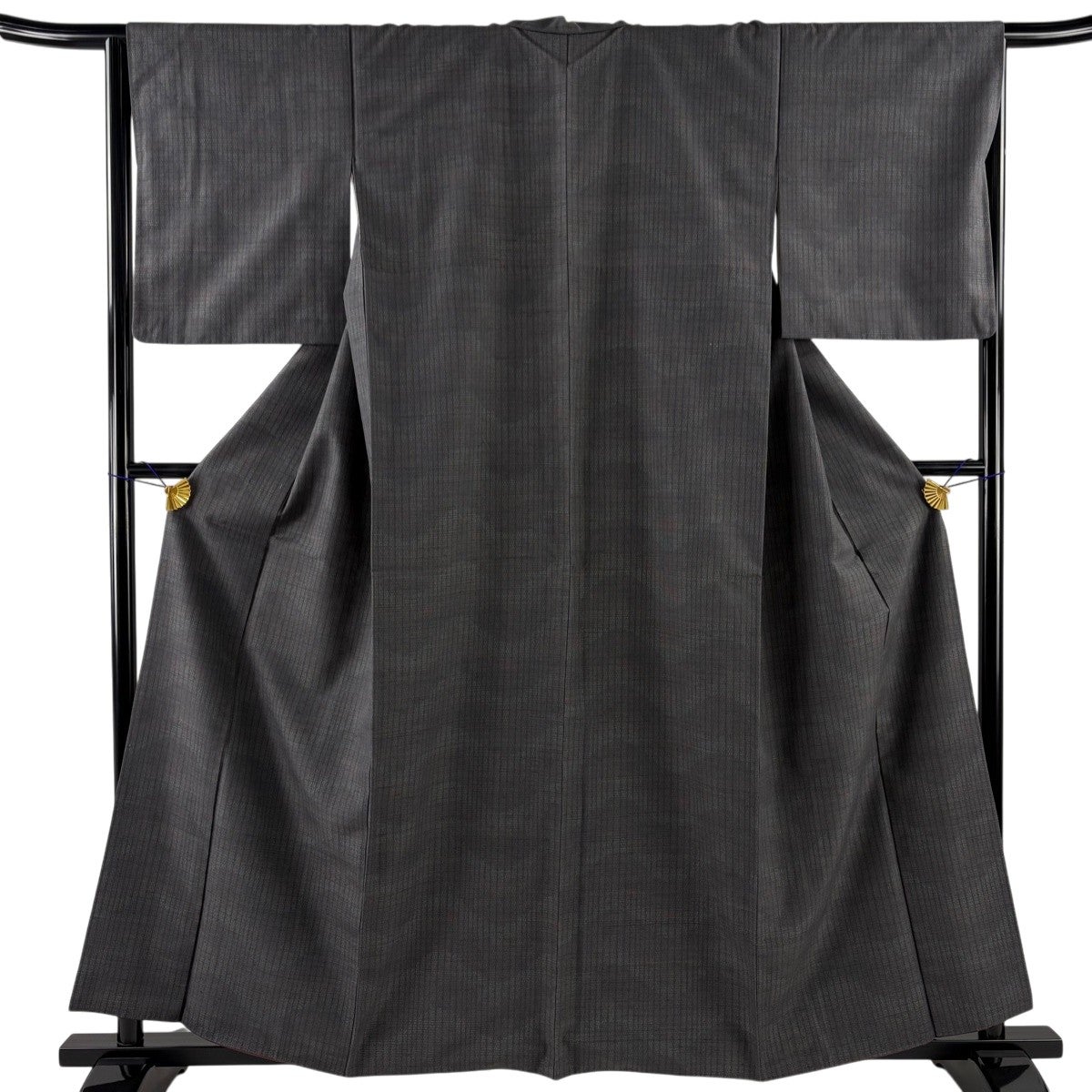 結城紬 身丈157cm 裄丈63.5cm 正絹 逸品 【中古】 結城紬 身丈166.5cm 裄丈66cm M 袷 本場結城紬 証紙あり 雪輪 亀甲絣