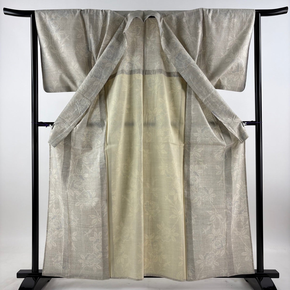 紬 身丈160.5cm 裄丈64cm M 単衣 バラ クリーム 正絹 逸品｜中古・古着