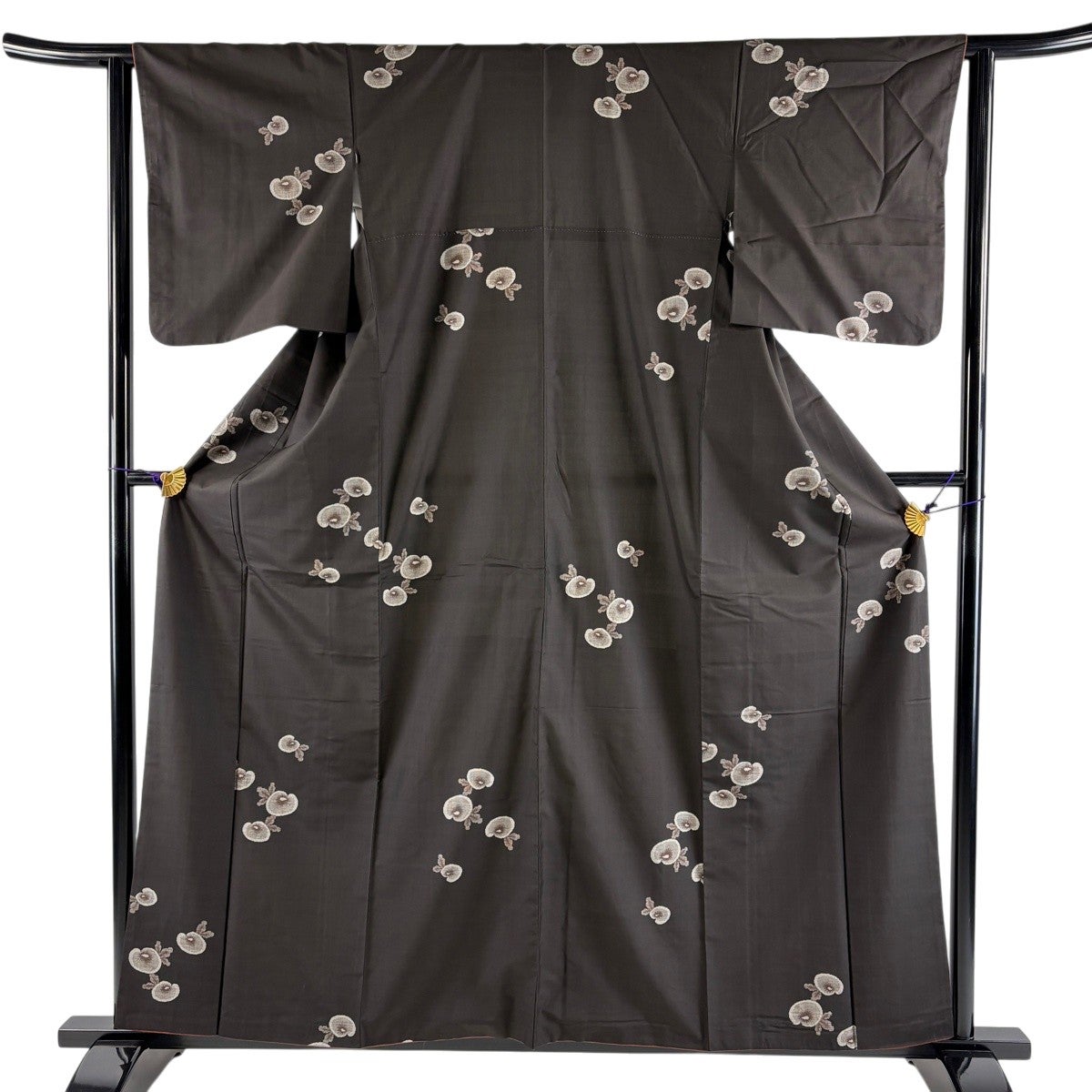 紬 身丈159.5cm 裄丈62cm S 袷 万寿菊 焦茶色 正絹 名品｜中古・古着