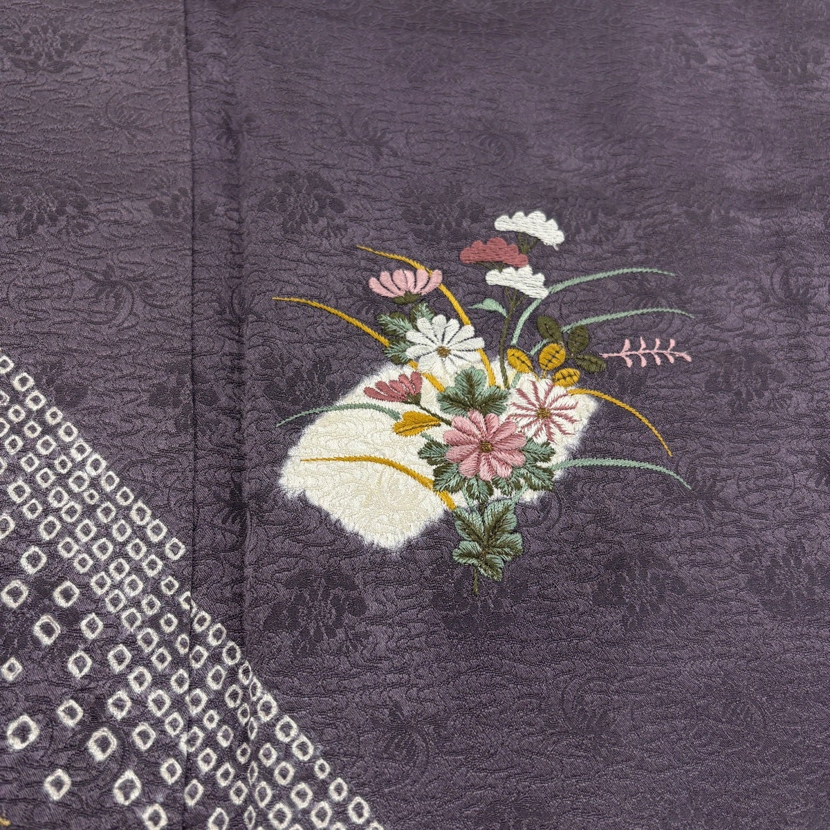 付下げ 身丈164cm 裄丈65.5cm M 袷 扇面 草花 刺繍 絞り 灰紫 正絹 秀