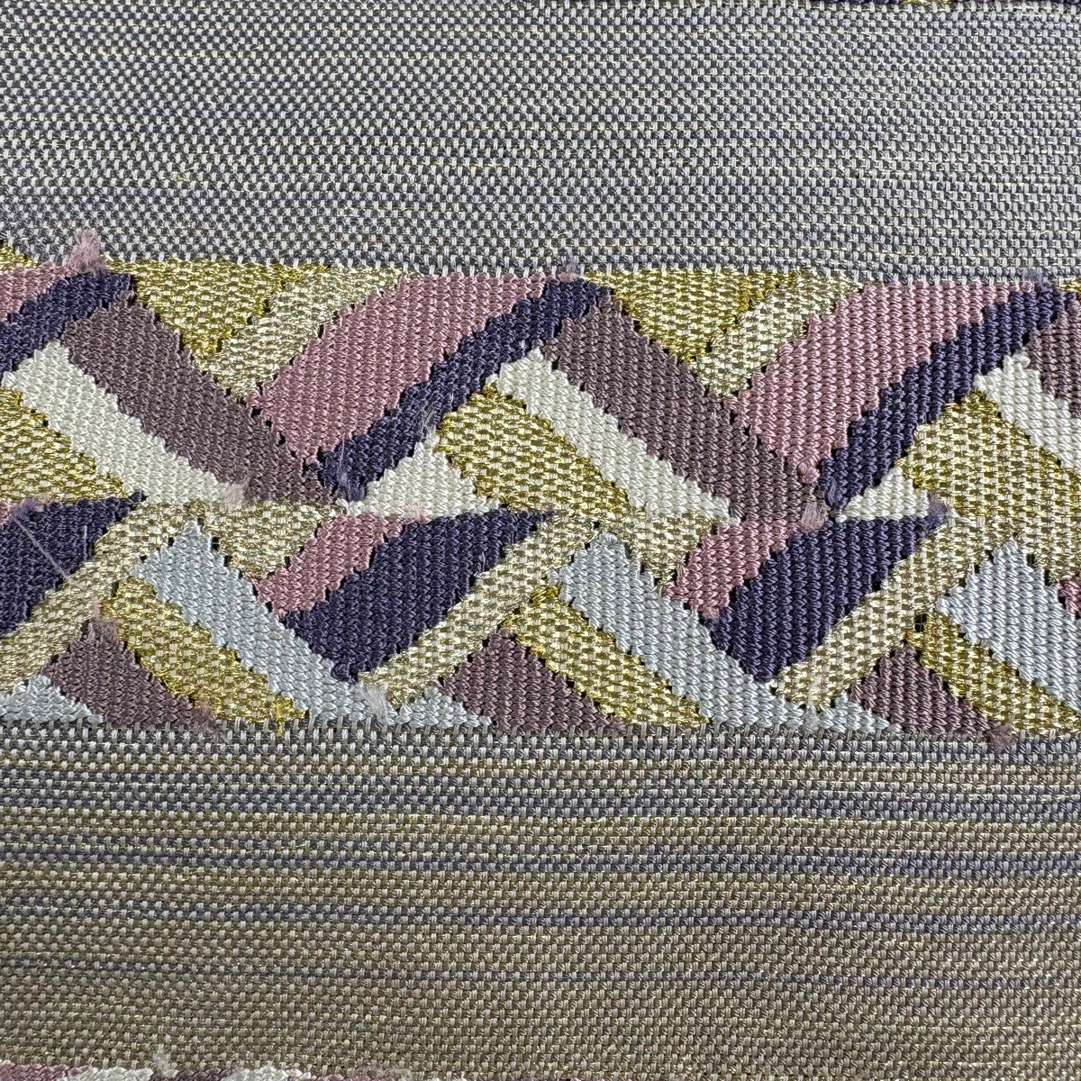 名古屋帯 秀品 八寸名古屋帯 松葉仕立て 幾何学模様 金糸 灰茶 正絹
