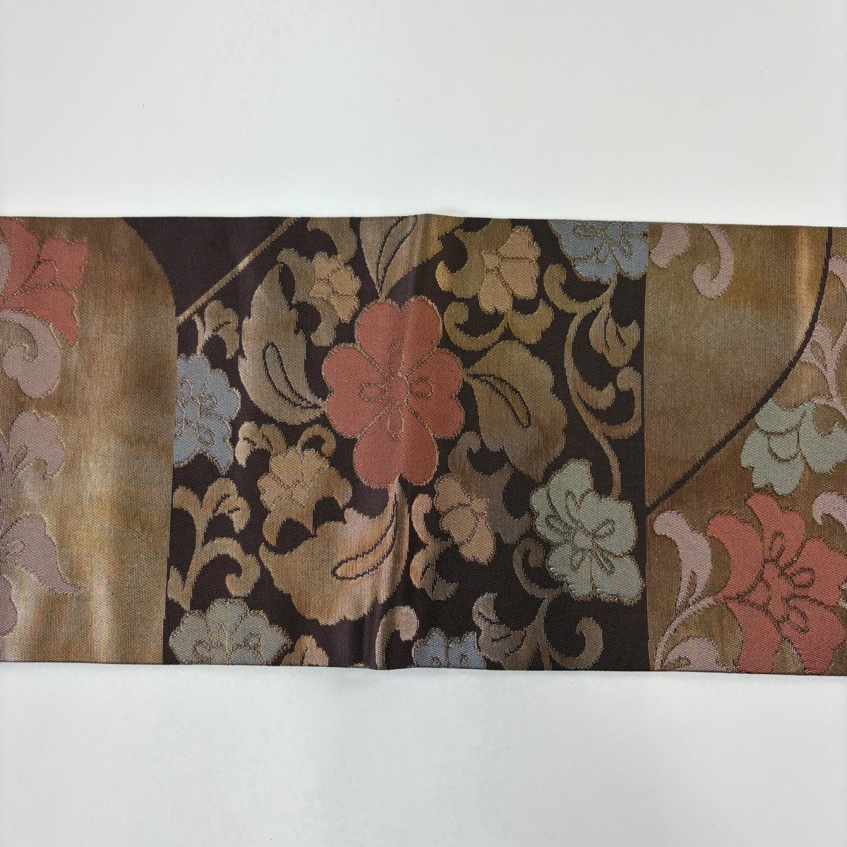 名古屋帯 秀品 草花 箔 小豆色 正絹｜中古・古着・リサイクル着物通販